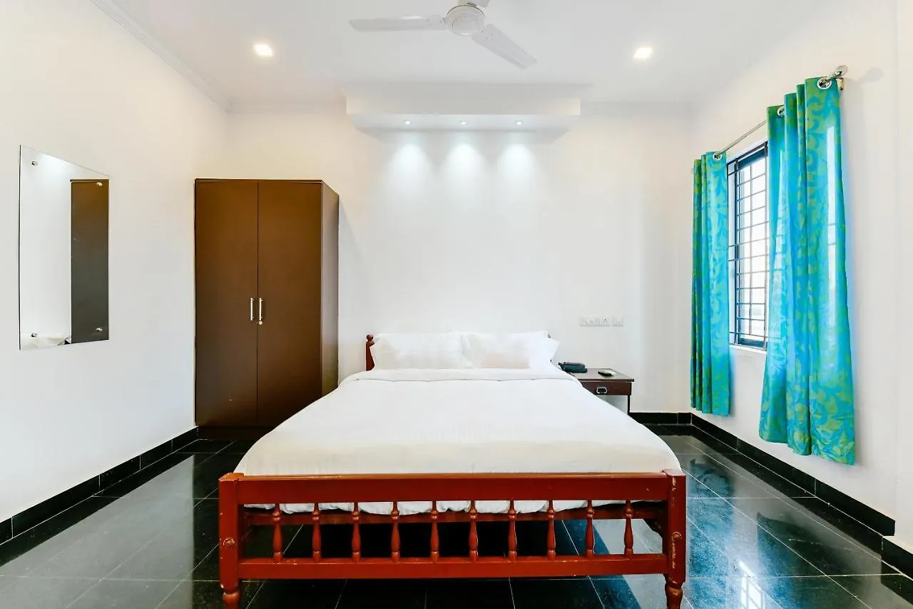 Spot On 39480 Vattekad Tourist Home Kakkanad